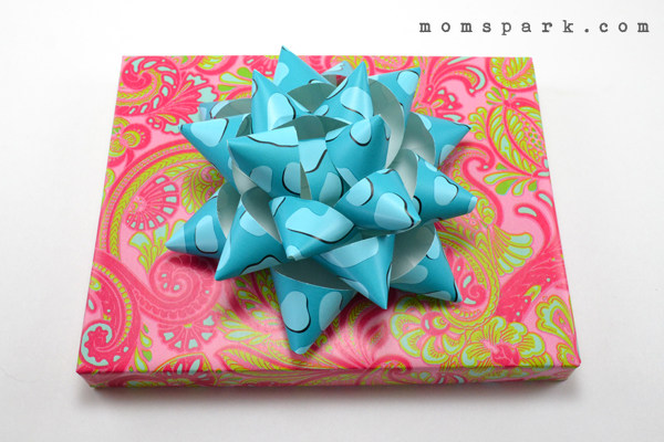 How to Make DIY Paper Gift Bows for Presents