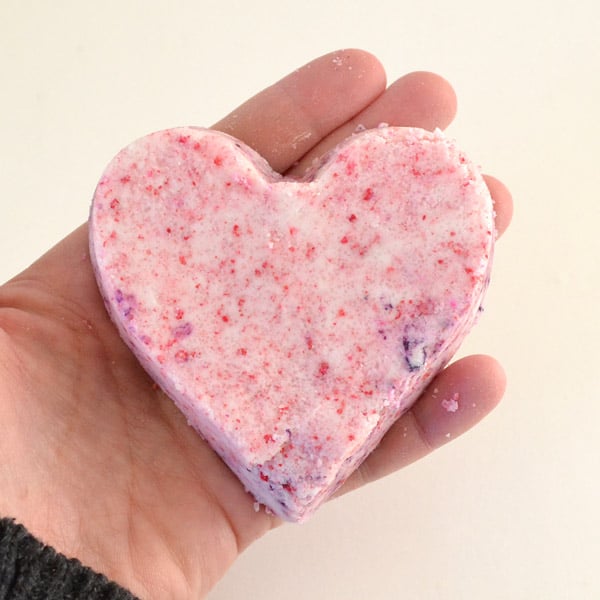 DIY: Heart Shaped Bath Bomb Tutorial