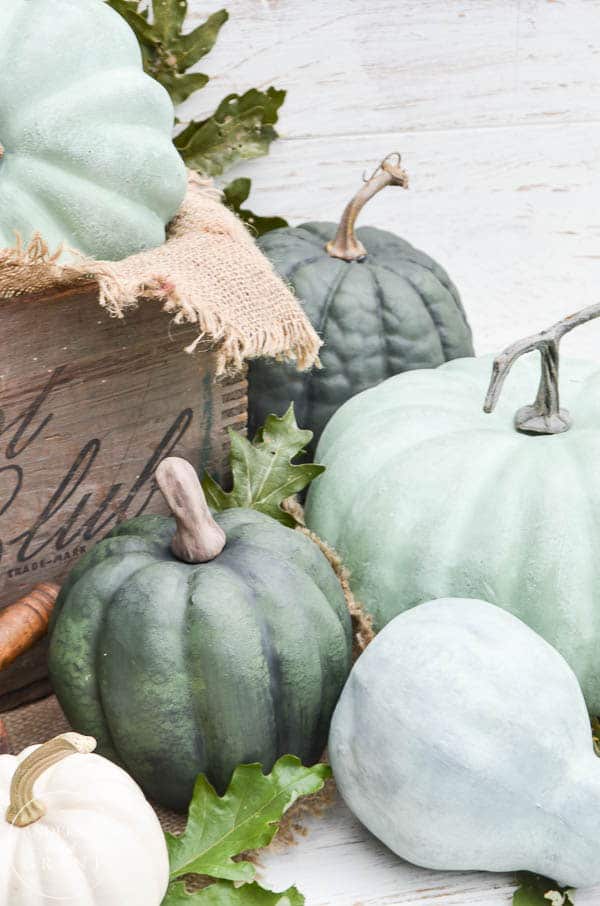 DIY Dry Brushed Chalk Painted Pumpkins