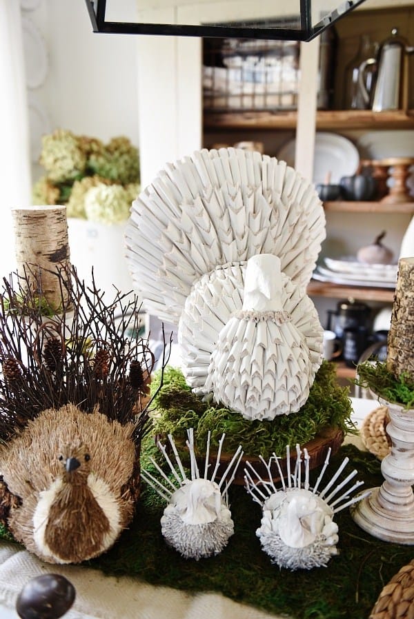 Neutral Thanksgiving Decor