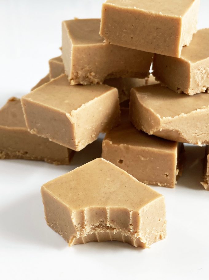 2-Ingredient Peanut Butter Fudge Recipe