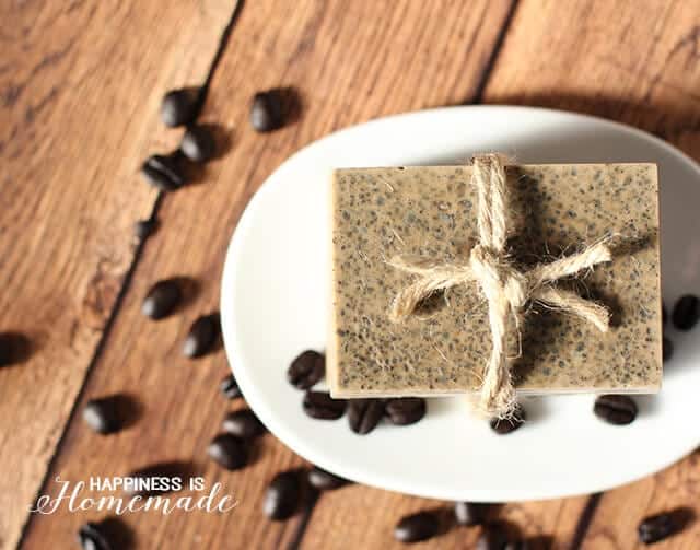 10-Minute Coffee & Milk Exfoliating Soap 