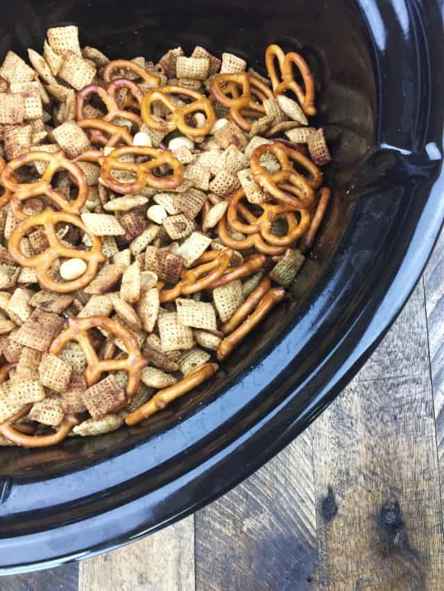 Crock-Pot Party Snack Mix Recipe