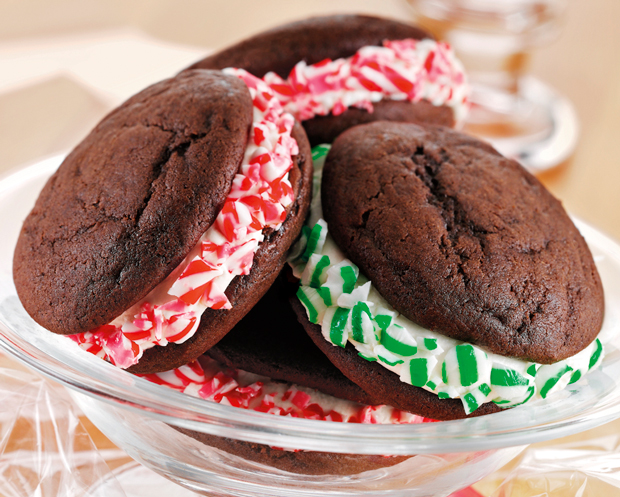 Peppermint Whoopie Pies