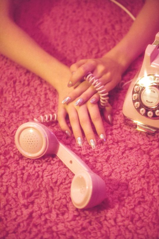 millennial pink, retro shot