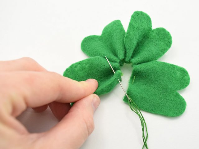 DIY Simple Felt Shamrock Pin