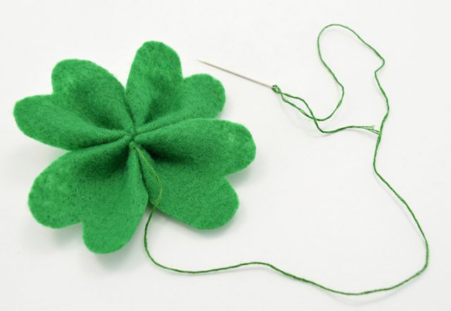 DIY Simple Felt Shamrock Pin