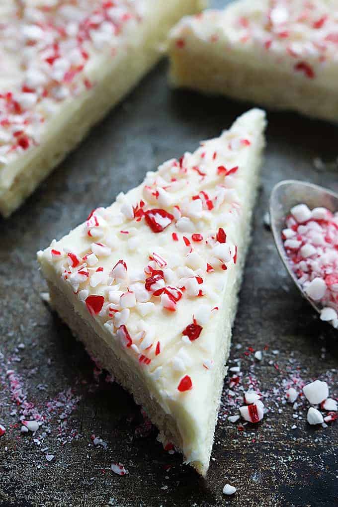 Peppermint Crunch Sugar Cookie Bars