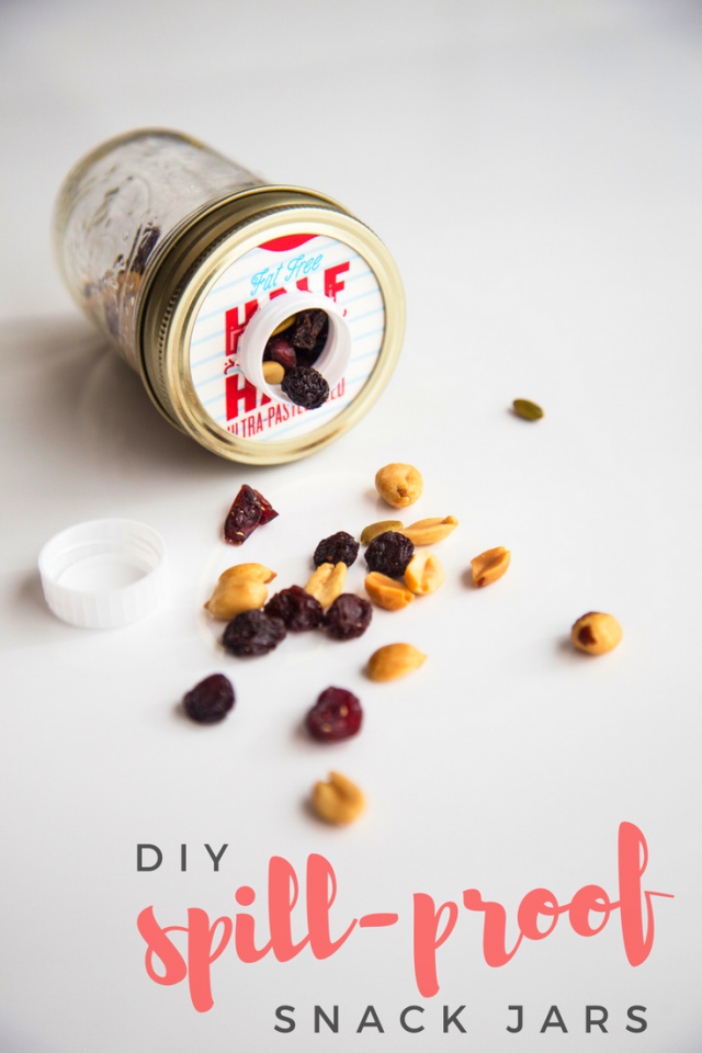 Spill-Proof Mason Jar Snacks Hack